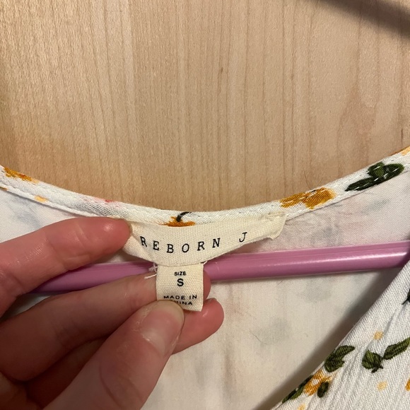 Reborn J Floral Maxi Dress - Picture 4 of 5